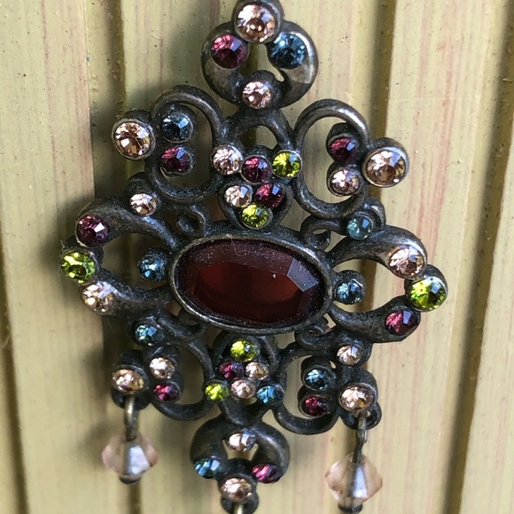 Pretty Necklace - Picture 4 of 4